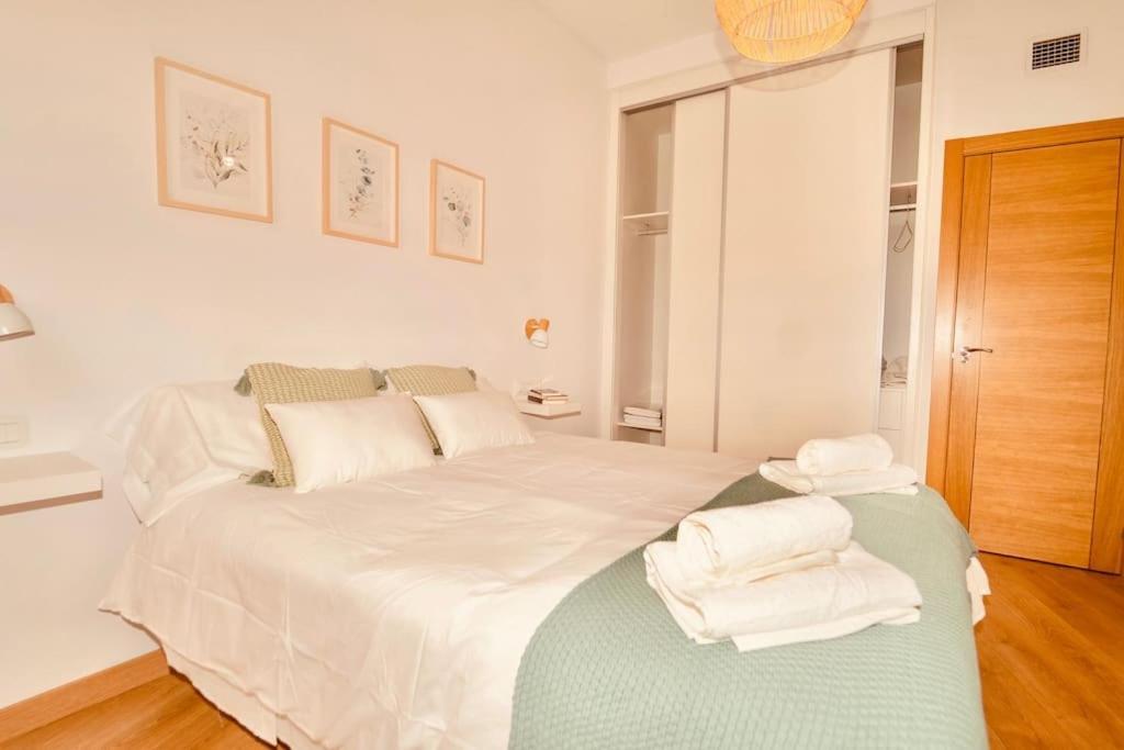 Postigo Catedral Con Parking Opcional Apartment Granada Exterior foto